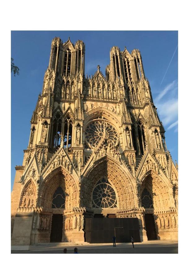 Suite Clovis - 1 Reims Dış mekan fotoğraf