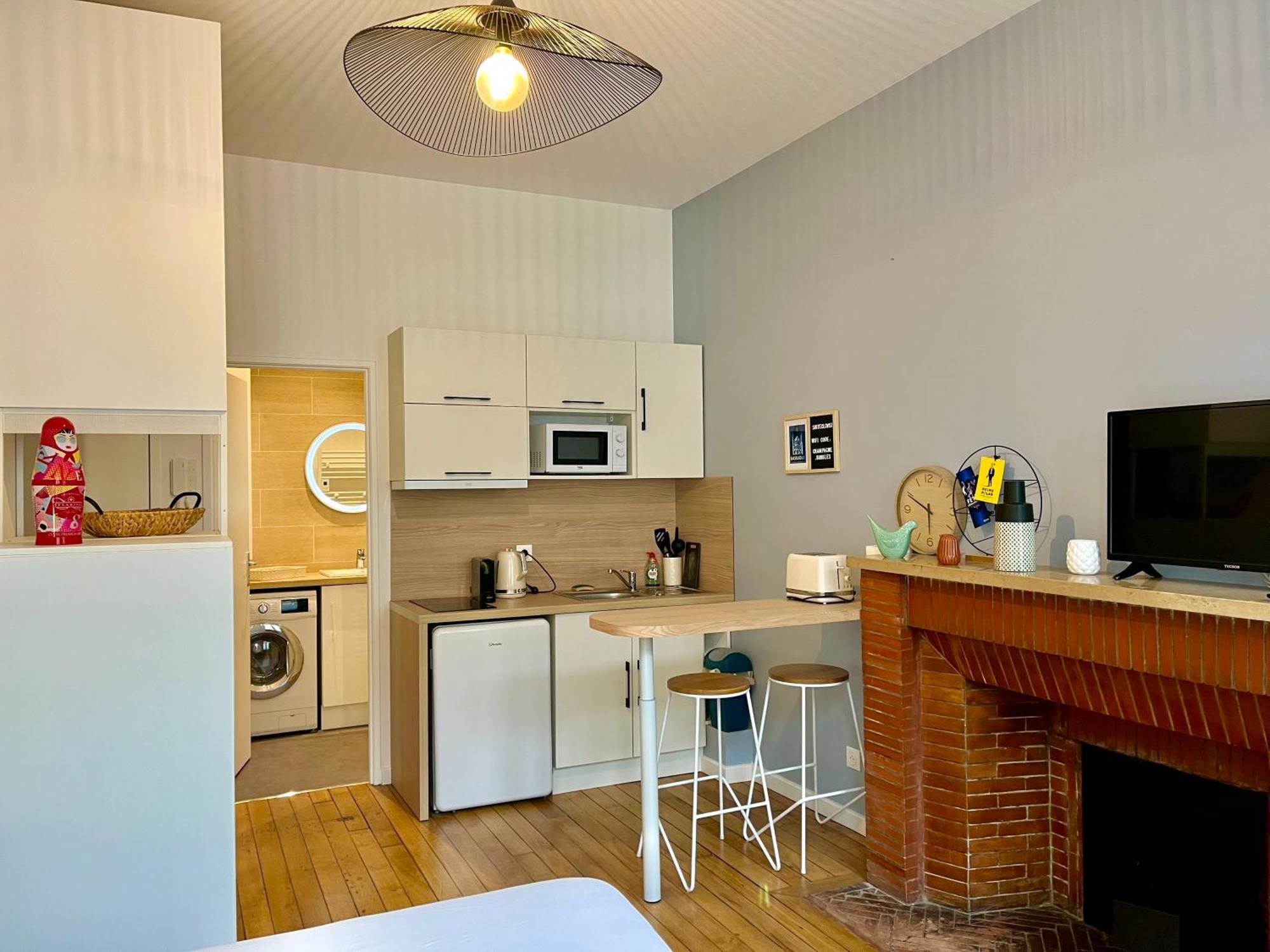 Suite Clovis - 1 Reims Dış mekan fotoğraf