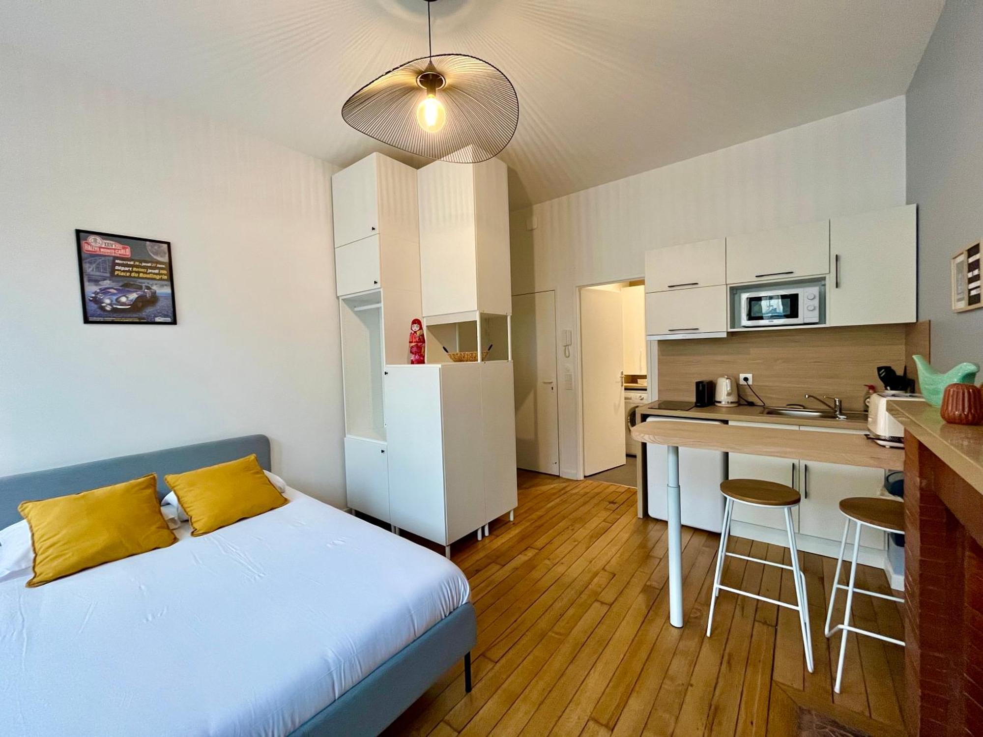 Suite Clovis - 1 Reims Dış mekan fotoğraf